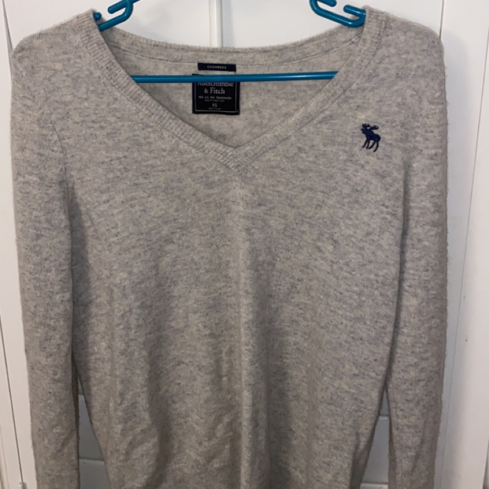 Abercrombie and Fitch Cashmere grey sweater